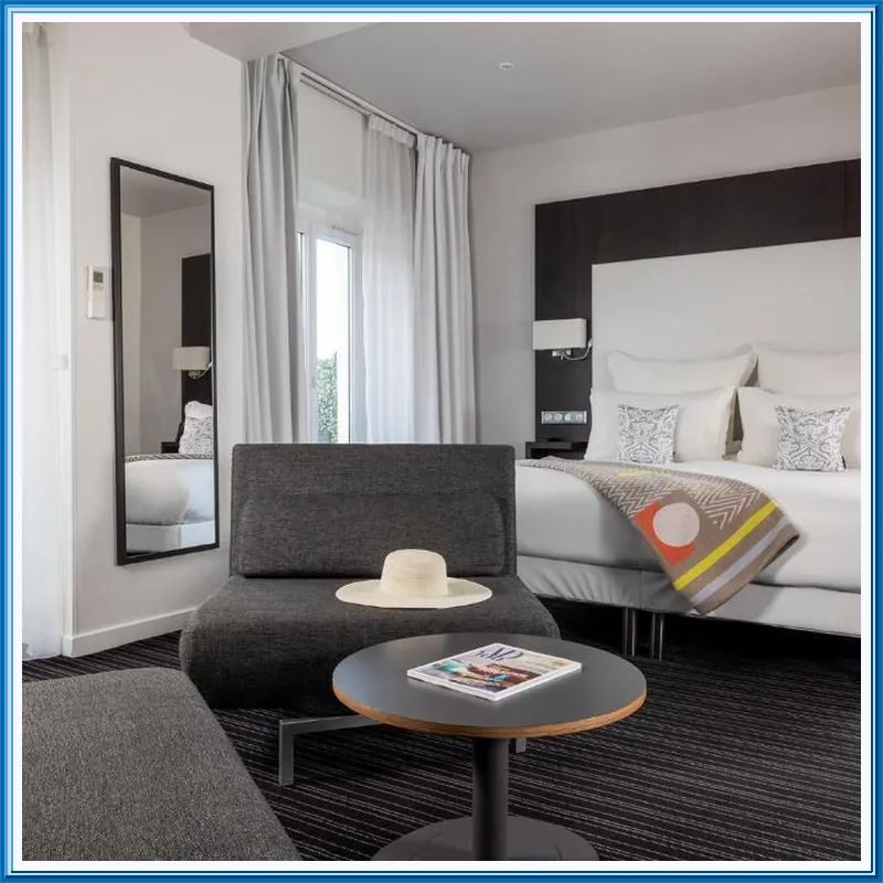 Hotel 64 Nice hotel room