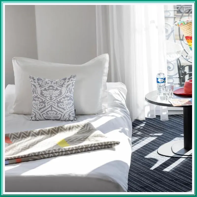 Hotel 64 Nice hotel room