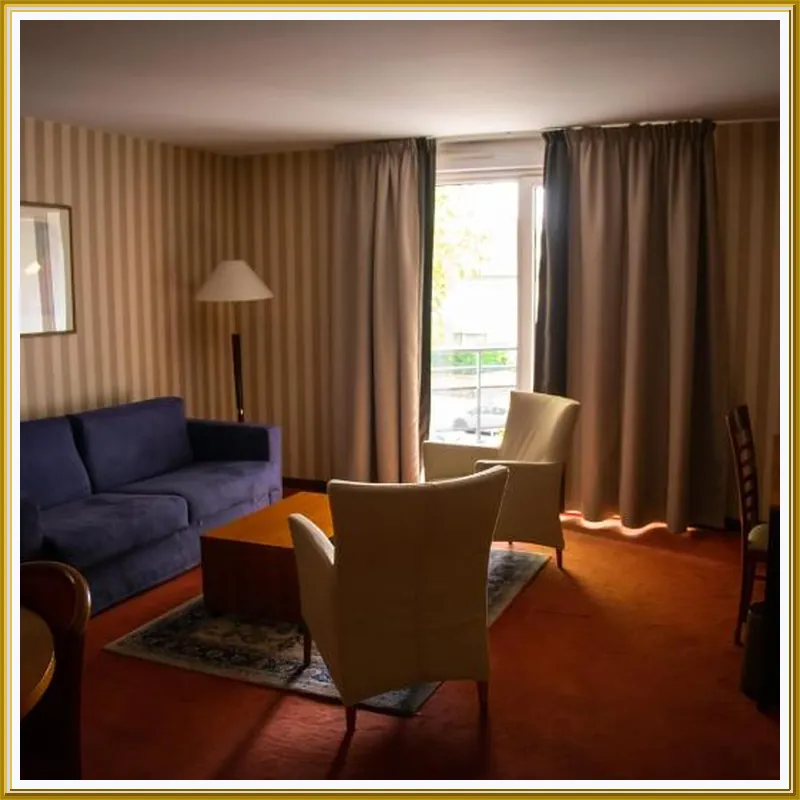 Le Jean-Sebastien Bach hotel room