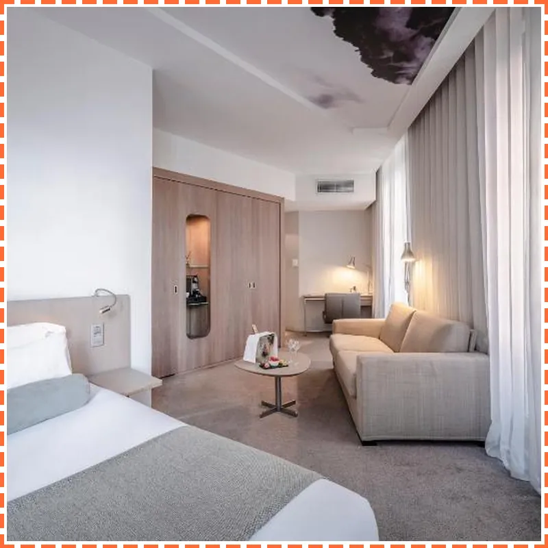 Le Grand Balcon Hotel hotel room