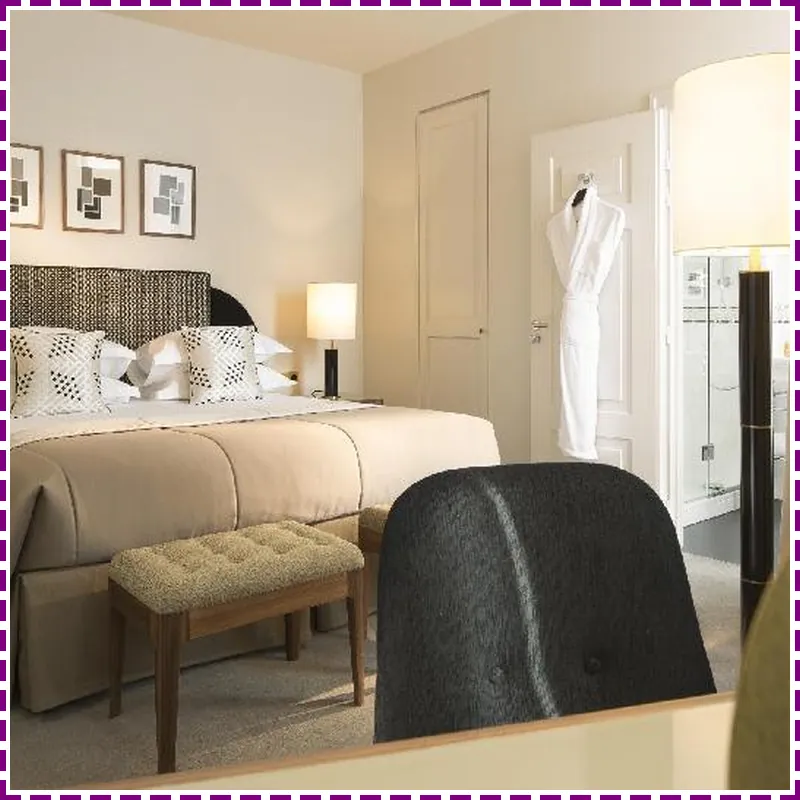 Le Tsuba Hotel hotel room