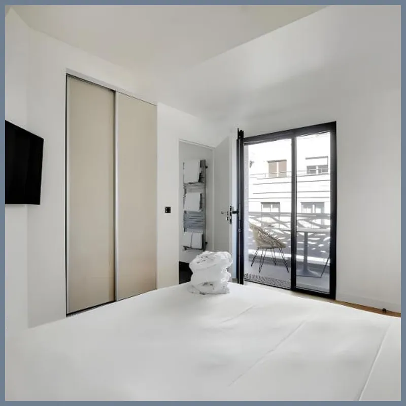 Drawing House hotel room