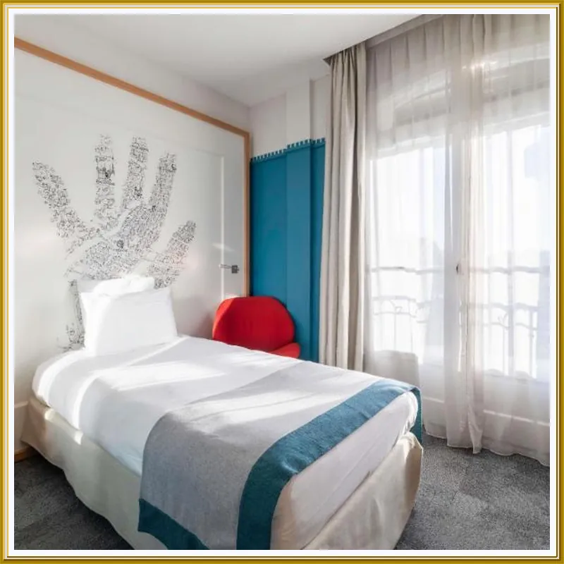 Mercure Lyon Centre Perrache hotel room