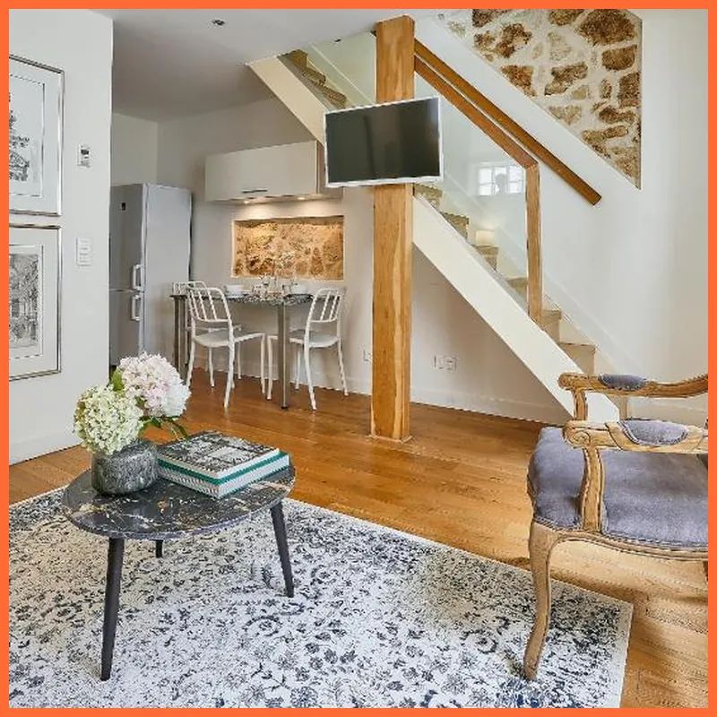 Apartments du Louvre hotel room