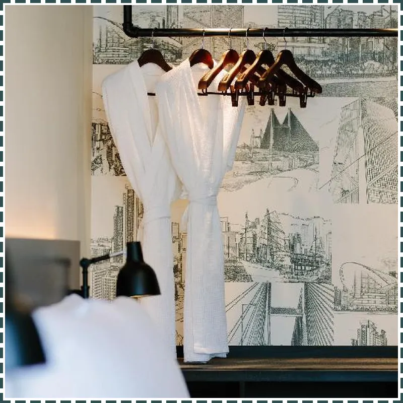 Pentahotel Hong Kong Tuen Mun hotel room