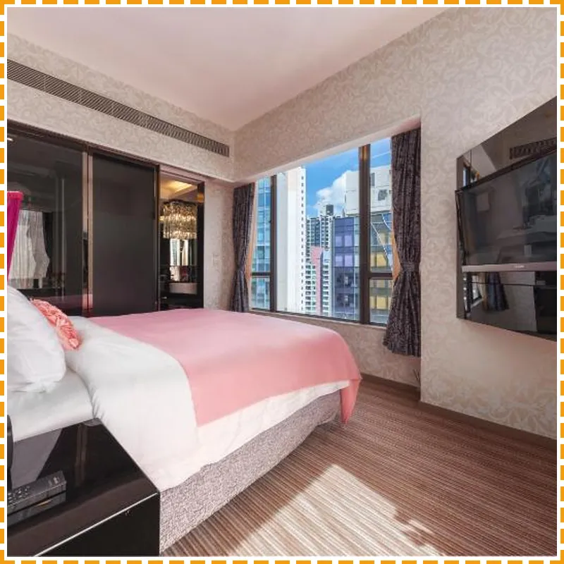 The Mercer Hong Kong hotel room