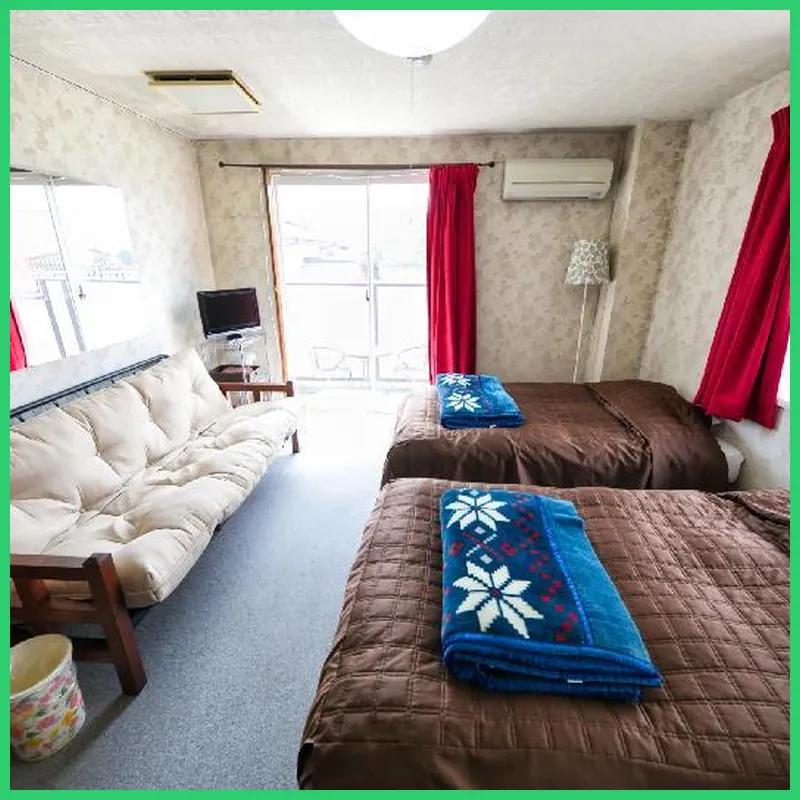 Hotel Camelot hotel room