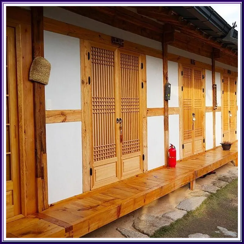 Jeonju Hanok Maeul Yeonwoodang Hanok hotel room