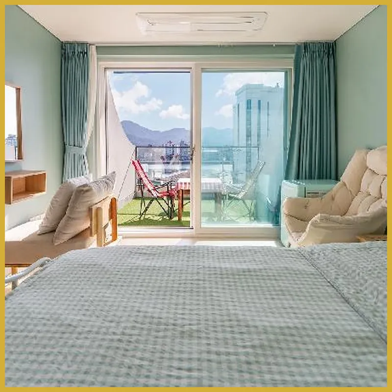 Tongyeong Pension Present Pension hotel room