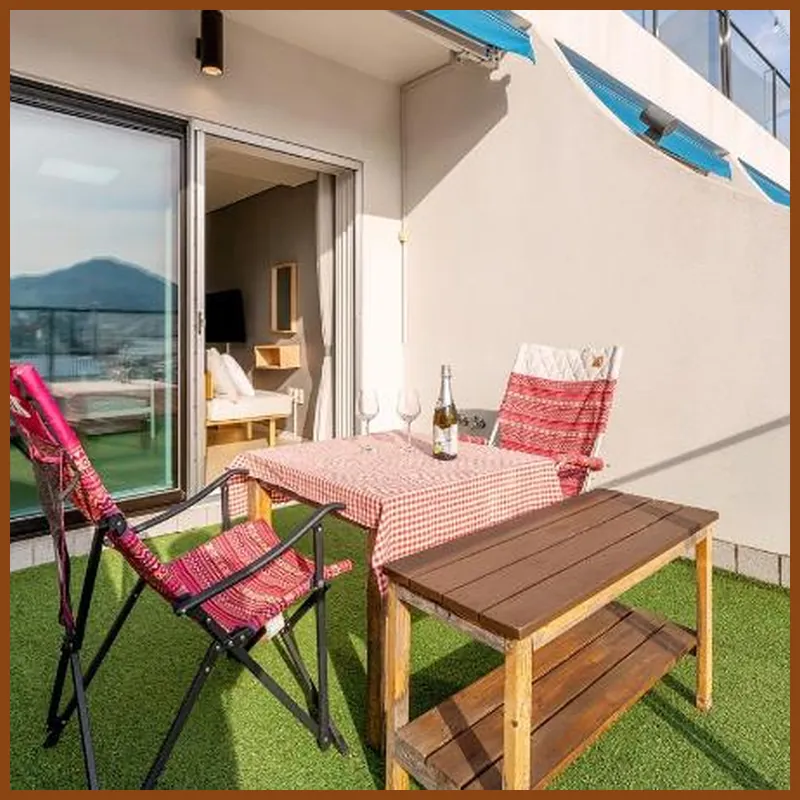 Tongyeong Pension Present Pension hotel view