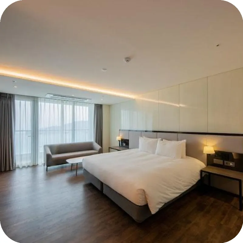 Suites Geoje hotel room