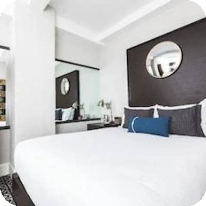 Harbor Court Hotel hotel room