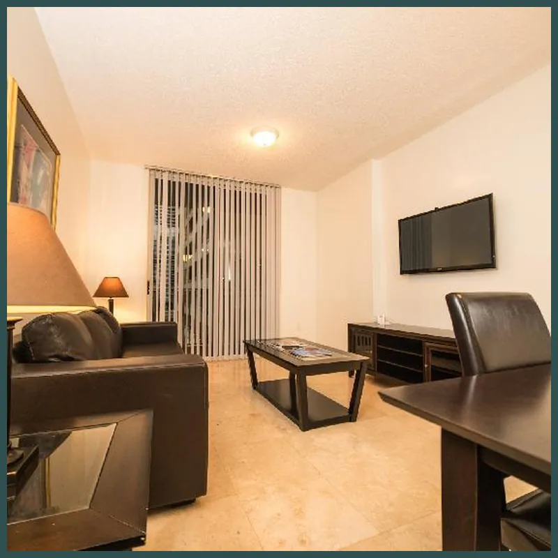 Fortune House Hotel Suites hotel room